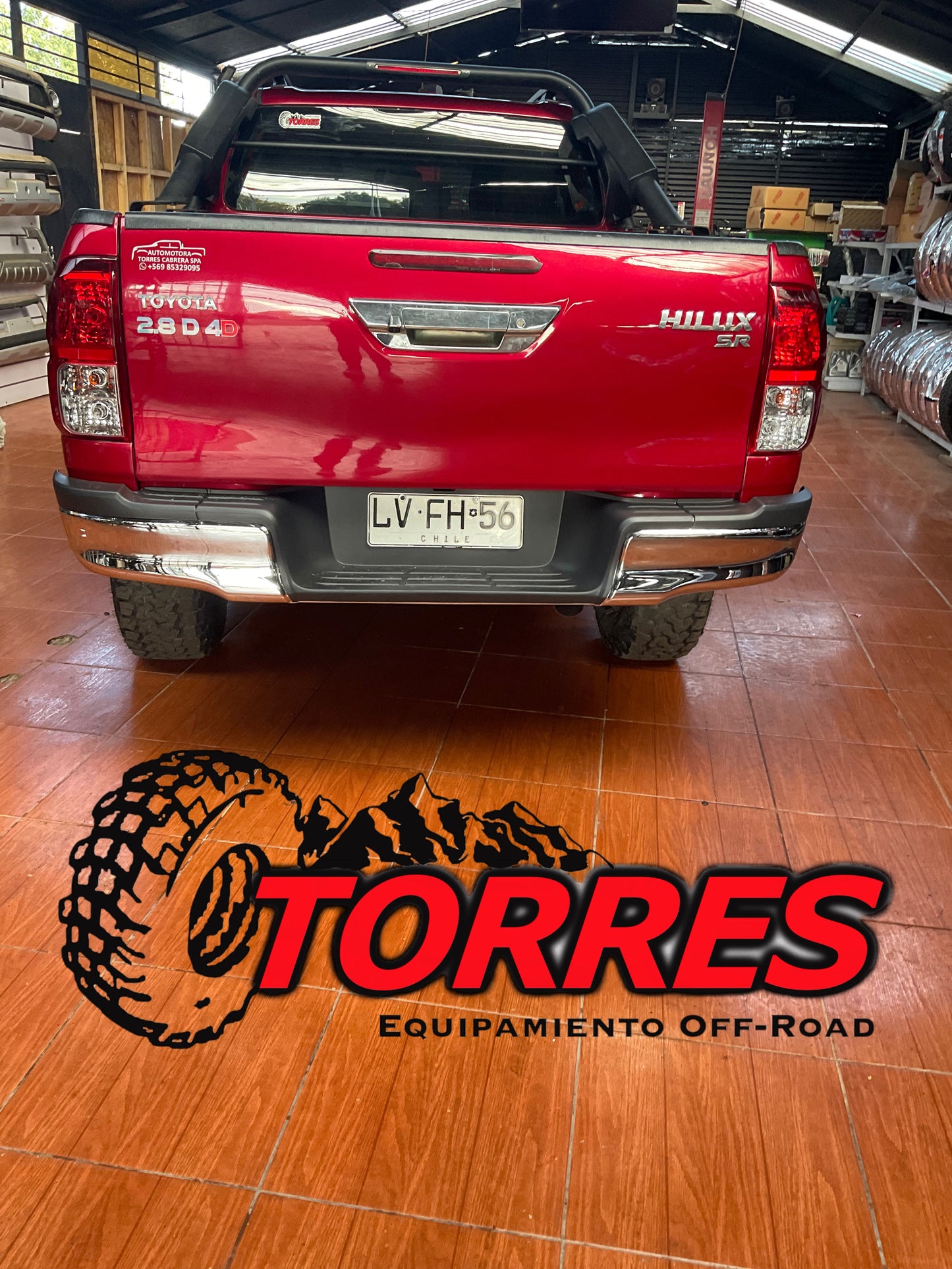 FOCO TRASERO IZQUIERDO  TOYOTA HILUX REVO