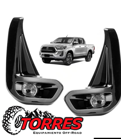 KIT NEBLINEROS TOYOTA HILUX  BILSEL CROMADO PARA MODELO  2021 - 2024