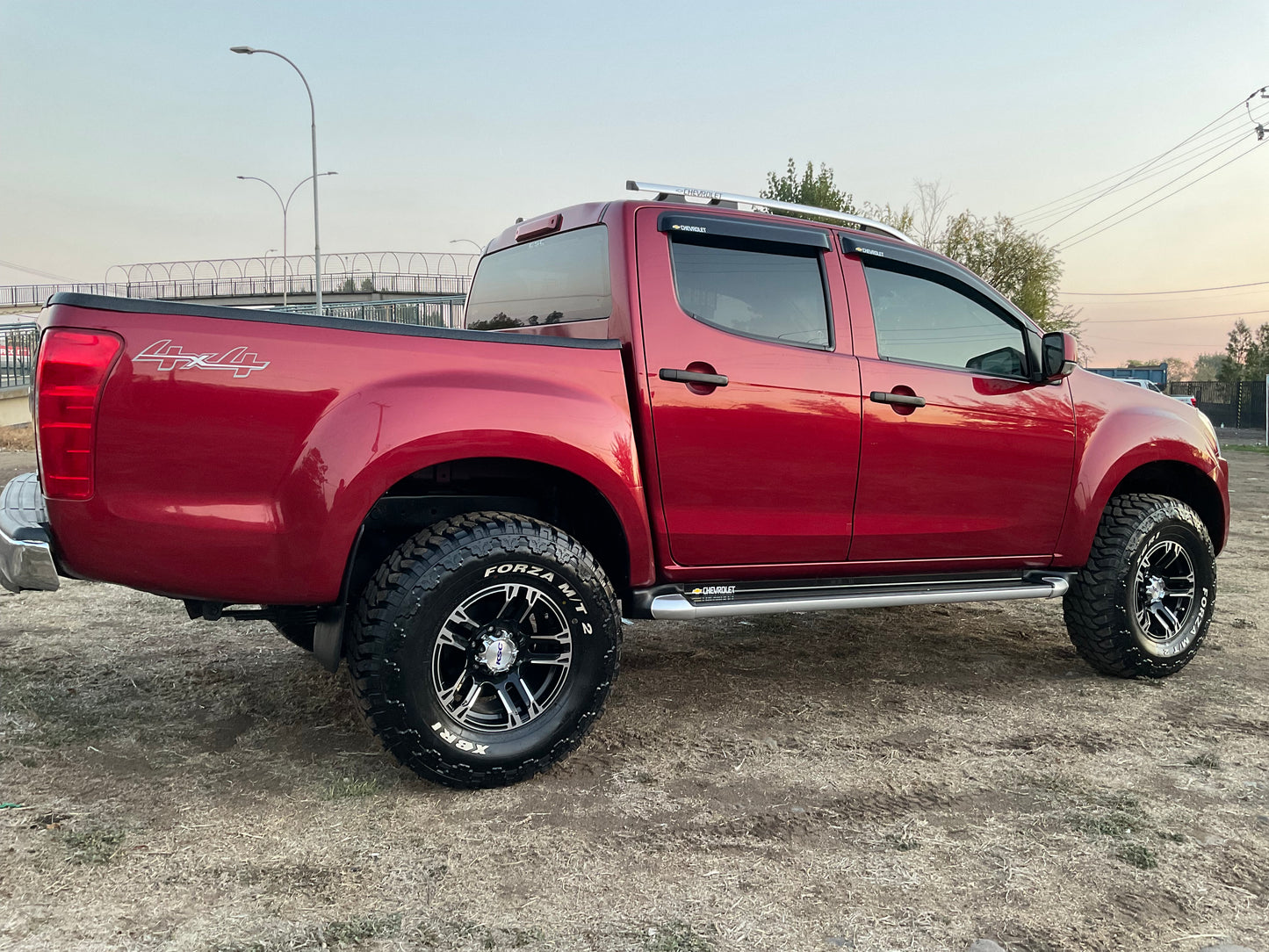 PISADERAS CHEVROLET DMAX 2016- 2022